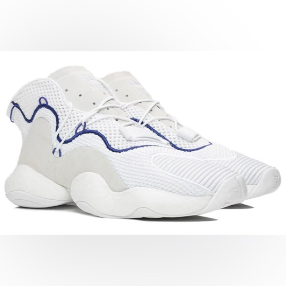 Adidas Male/Youth White Basketball Sneakers size 5